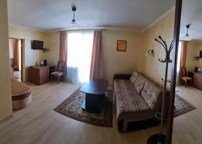 ксенія Hotel *